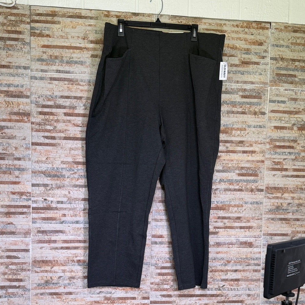 Old Navy dark gray Straight-Leg Women's Pants